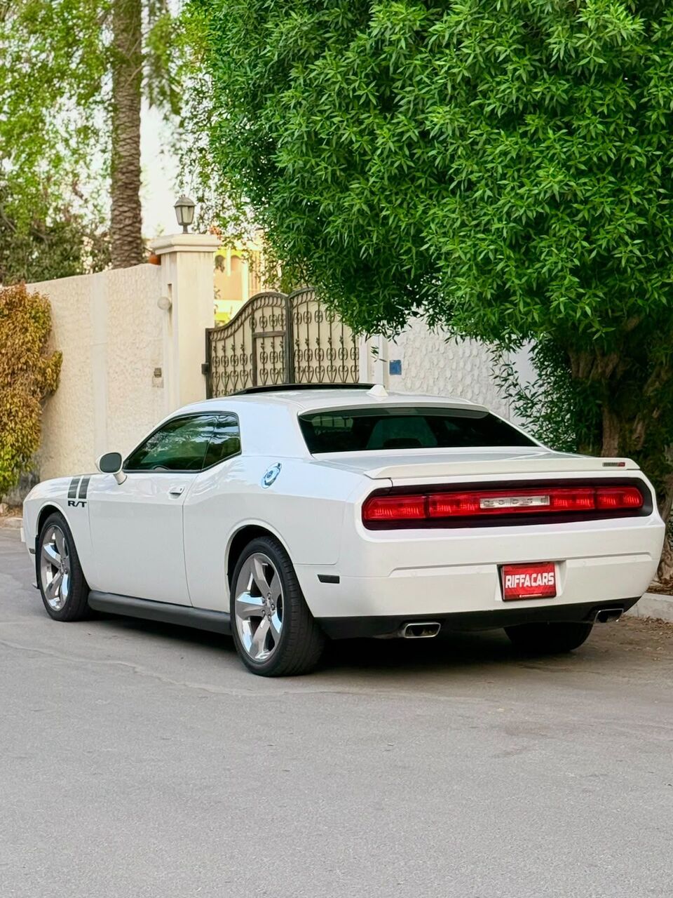Manama, Vehicles, Cars & Trucks , BHD 2900,  Dodge Challenger,  2013,  Automatic,  287000 KM,   RT FOR SALE  MODEL