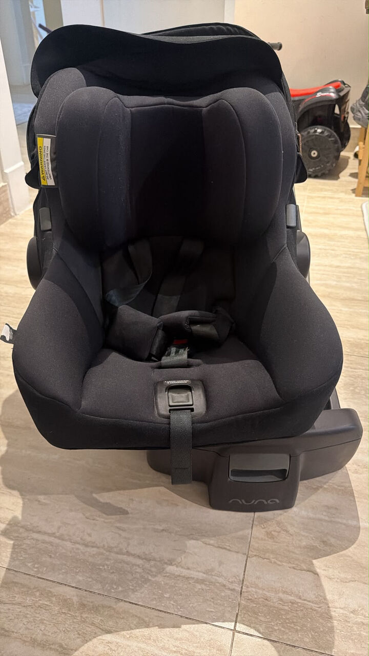 Riyadh, Baby & Kid Stuff, SAR 850,  Nuna KLIK Plus Caviar Car Seat + Base &ndash; Brand New