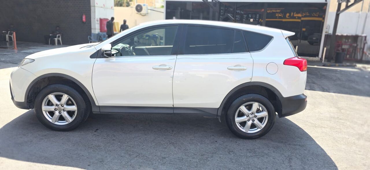 Riyadh, Vehicles, Cars & Trucks , SAR 39000,  Toyota RAV4,  2013,  Automatic,  327000 KM,