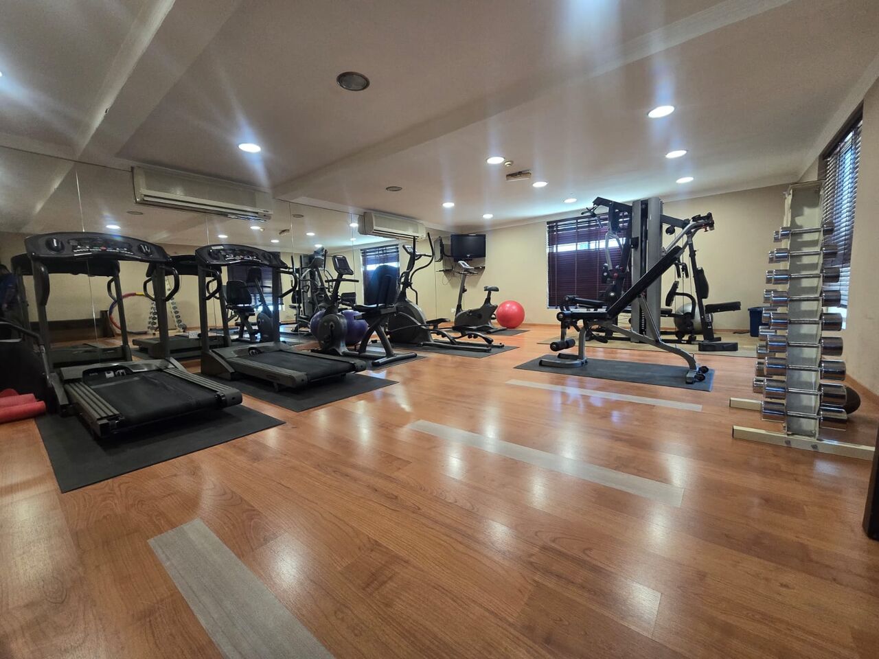 Adliya, Apartments, Flats, Houses & Villas, BHD 360/month,  Furnished,  2 BR,  Beautiful/Spacious/Family Apartment
