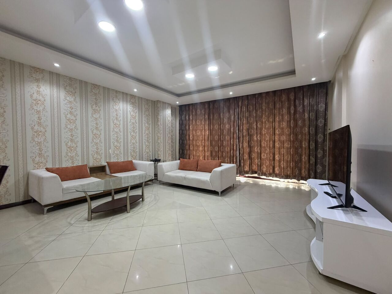 Juffair, Apartments, Flats, Houses & Villas, BHD 350/month,  Furnished,  2 BR,  Luxury Apartment For Rent In Juffair | Pool & Gym | Unlimited WiFi