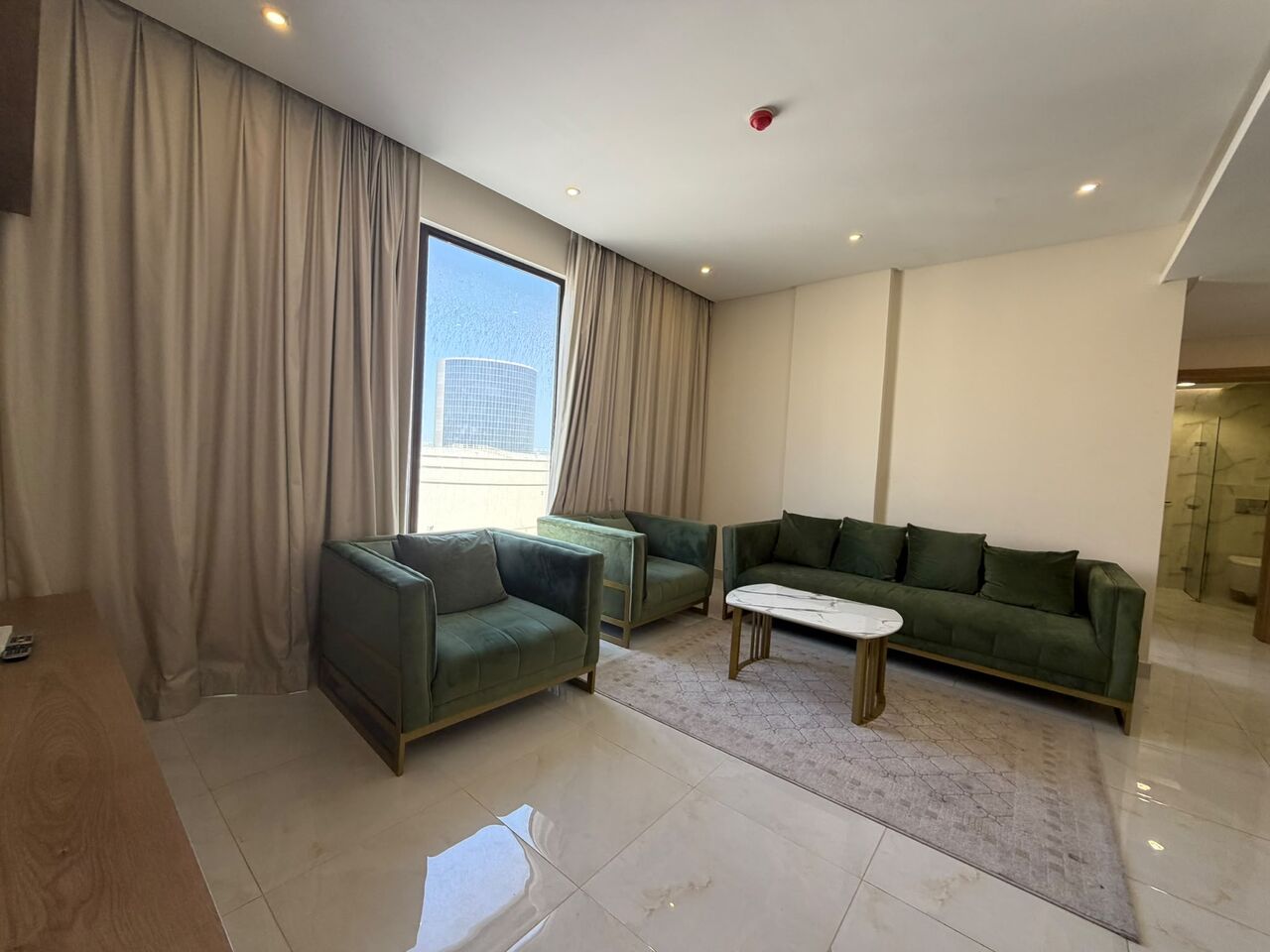 Juffair, Apartments, Flats, Houses & Villas, BHD 380/month,  Furnished,  2 BR,  Premium And Comfortable Apartment For Rent In Juffair