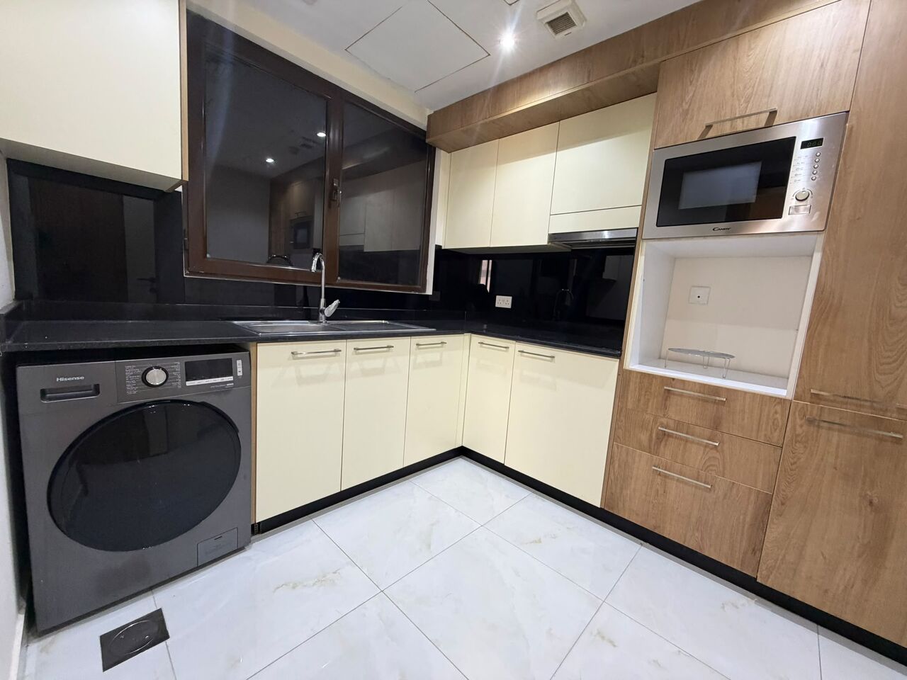 Juffair, Apartments, Flats, Houses & Villas, BHD 380/month,  Furnished,  2 BR,  Premium And Comfortable Apartment For Rent In Juffair