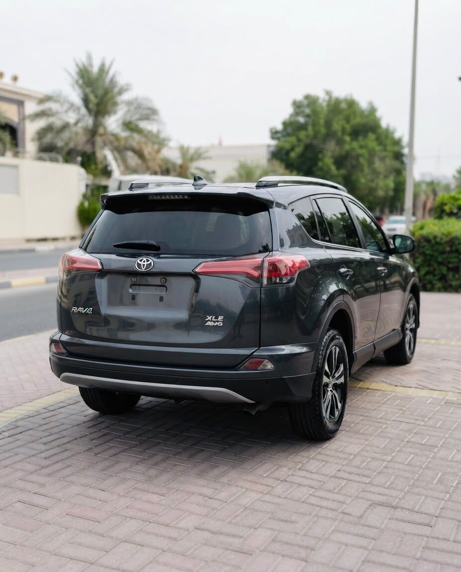 Mahooz, Vehicles, Cars & Trucks , BHD 4998,  Toyota RAV4,  2017,  Automatic,  114000 KM,  TOYOTA RAV 4 -  - Full Option With Sunroof - American Spec