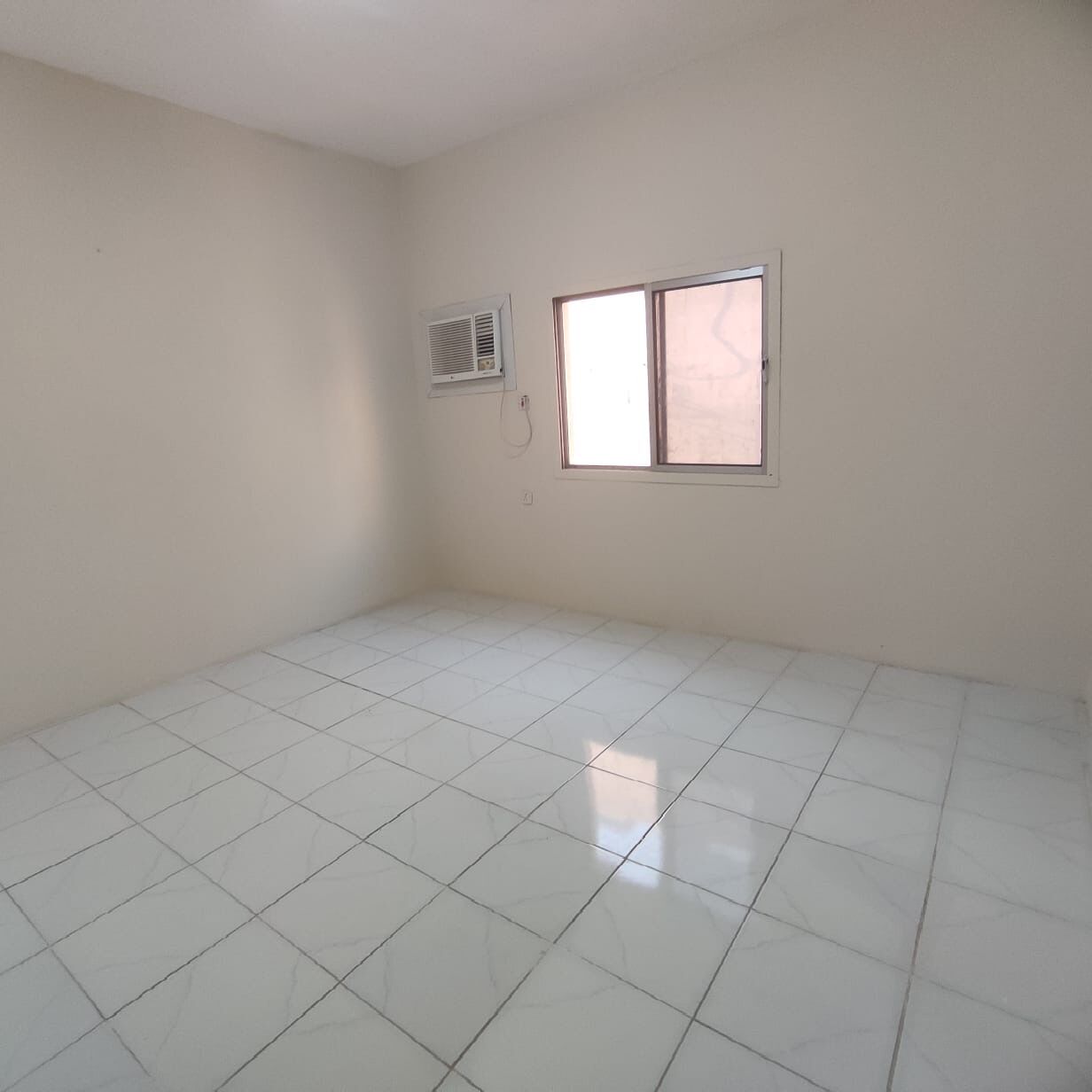 Al Wizarat, Rooms for Rent, SAR 1300/month,  Room Available For Bachelor Or Small Family
