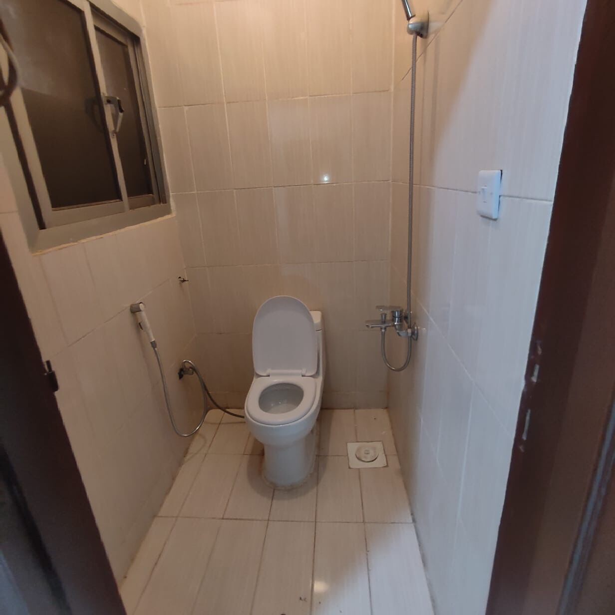 Al Wizarat, Rooms for Rent, SAR 1300/month,  Room Available For Bachelor Or Small Family