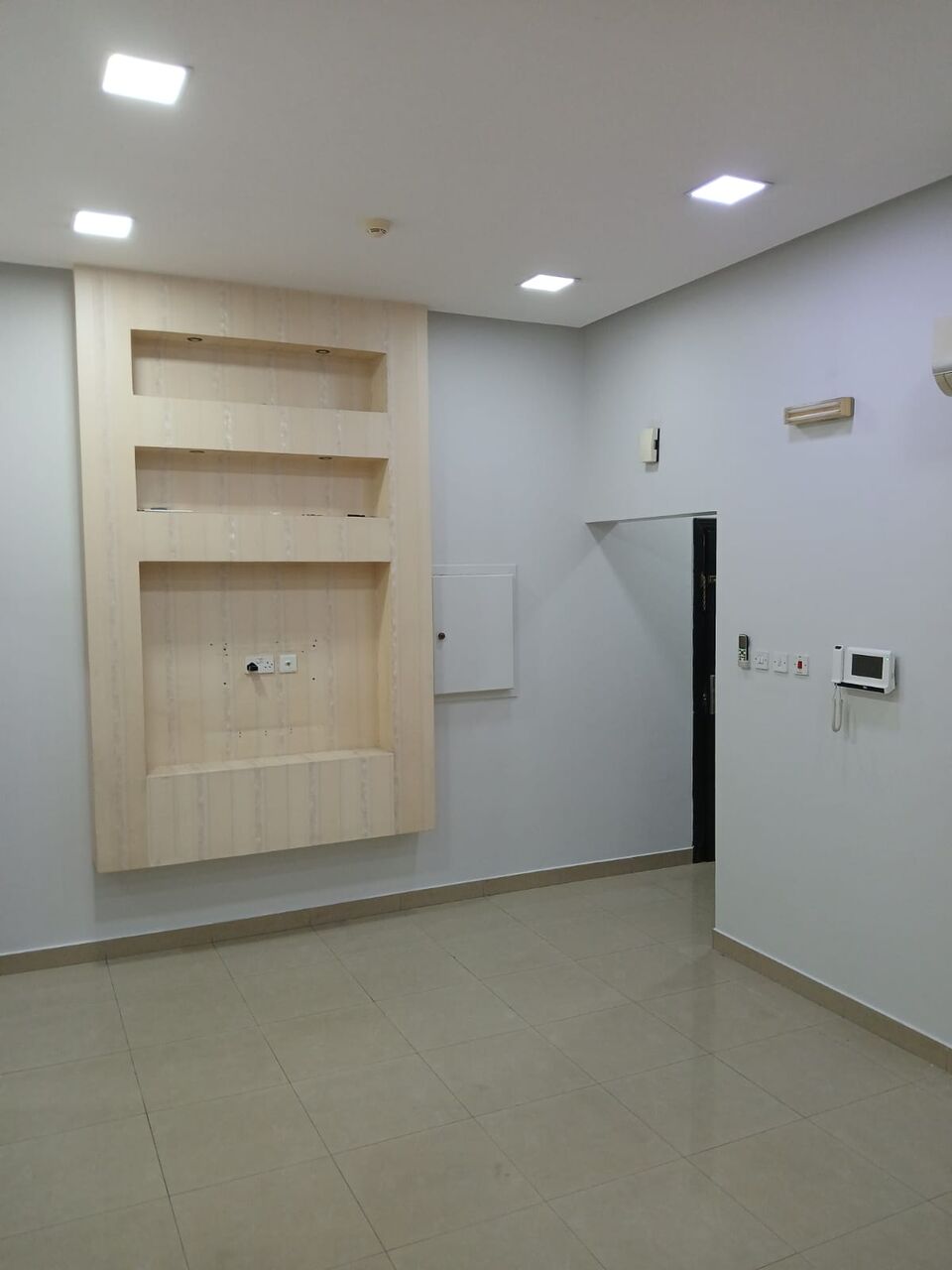 Tubli, Apartments, Flats, Houses & Villas, BHD 220/month,  2 BR,  Semi Furnished Apartment Available In Tubli Without EWA (Tubli 01)