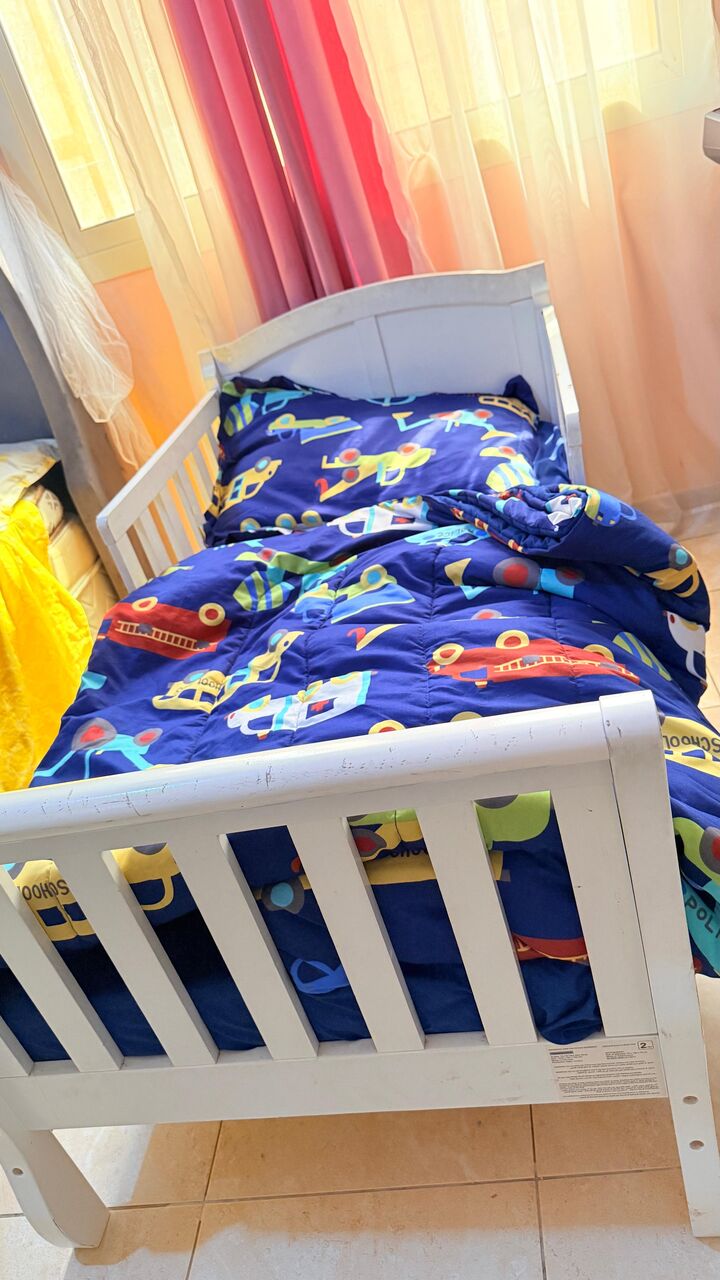 Dammam, Furniture, SAR 750,  Complete Bed Set (1 Double Bed+Matress & 1 Childred Bed+Matress)