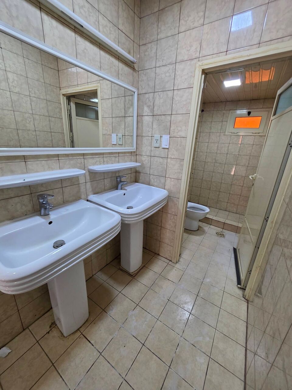 Khobar, Apartments, Flats, Houses & Villas, 4 BR,  FAMILY APARTMENT FOR RENT Layout: 4 Bedrooms  Living Room 🚿 3 Bathrooms 🍳 Kitchen 🏢 Gro