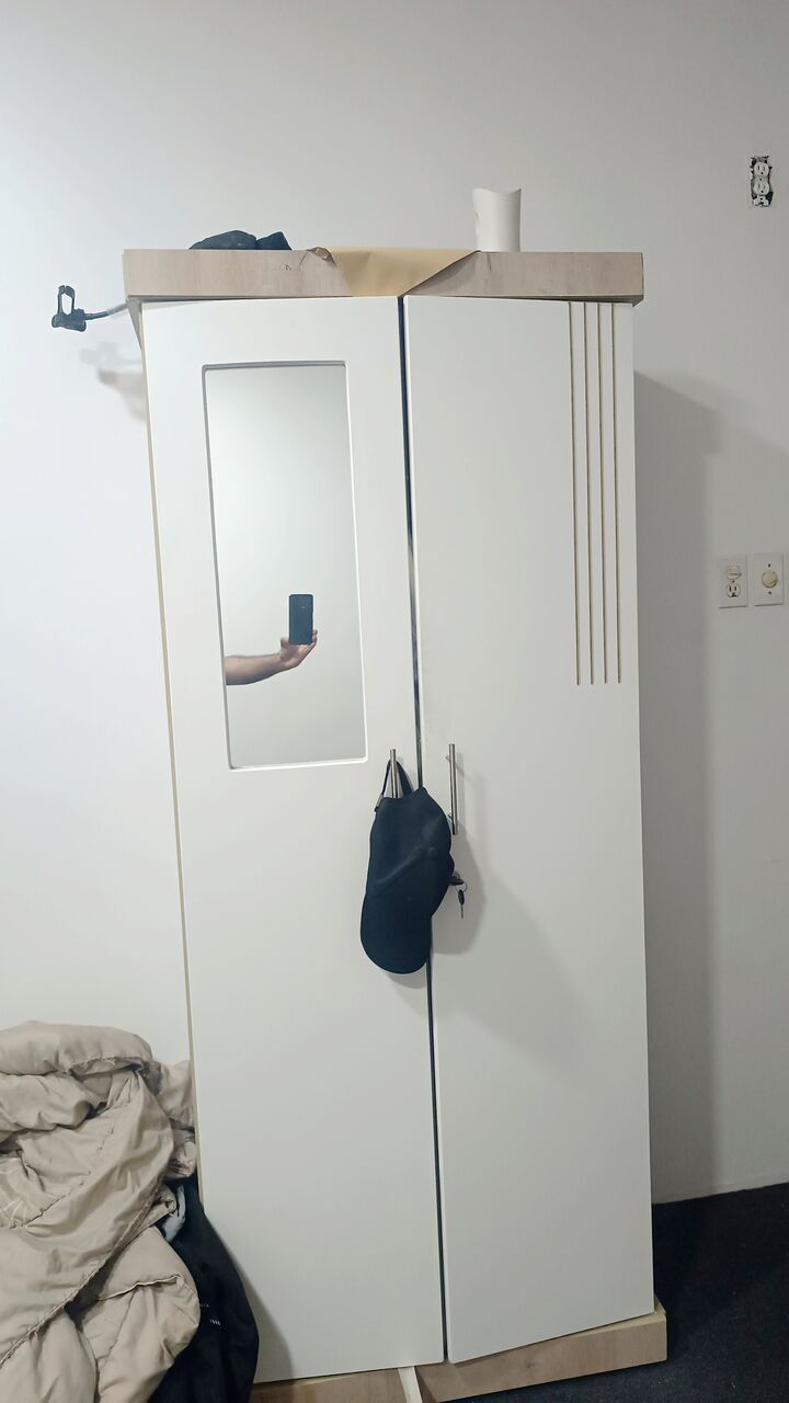 Dammam, Appliances, SAR 850,  AC (2 TON ) And Bed Set For Sale