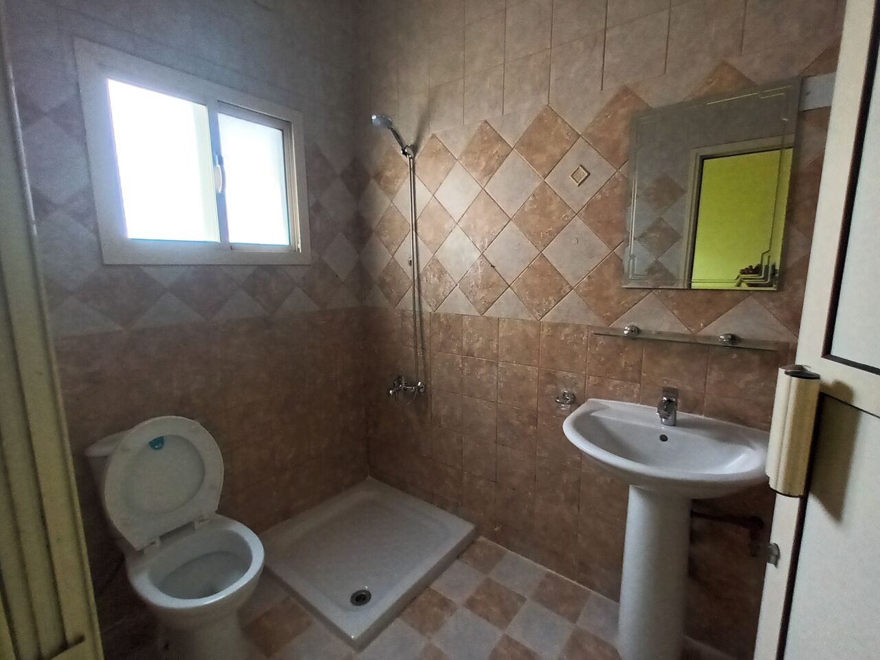 Jid Ali, Apartments, Flats, Houses & Villas, BHD 150/month,  2 BR,  120 Sq. Meter,  2 Bedroom Flat For Rent In Jid Ali