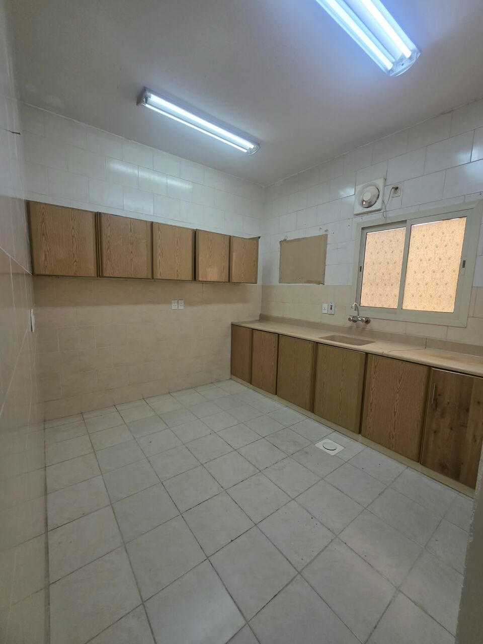 Khobar, Apartments, Flats, Houses & Villas, SAR 1500/month,  2 BR,  Consists  2 Bedrooms, A Living Room ,  2 Bathrooms, And A Kitchen  Second Floor, Elevator