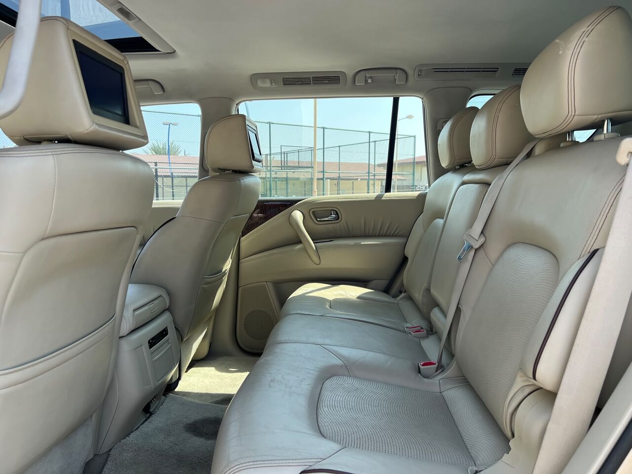 East Riffa, Vehicles, Cars & Trucks , BHD 4900,  NISSAN PATROL SE,  2012,  Automatic,  266000 KM,   MODEL  FOR SALE