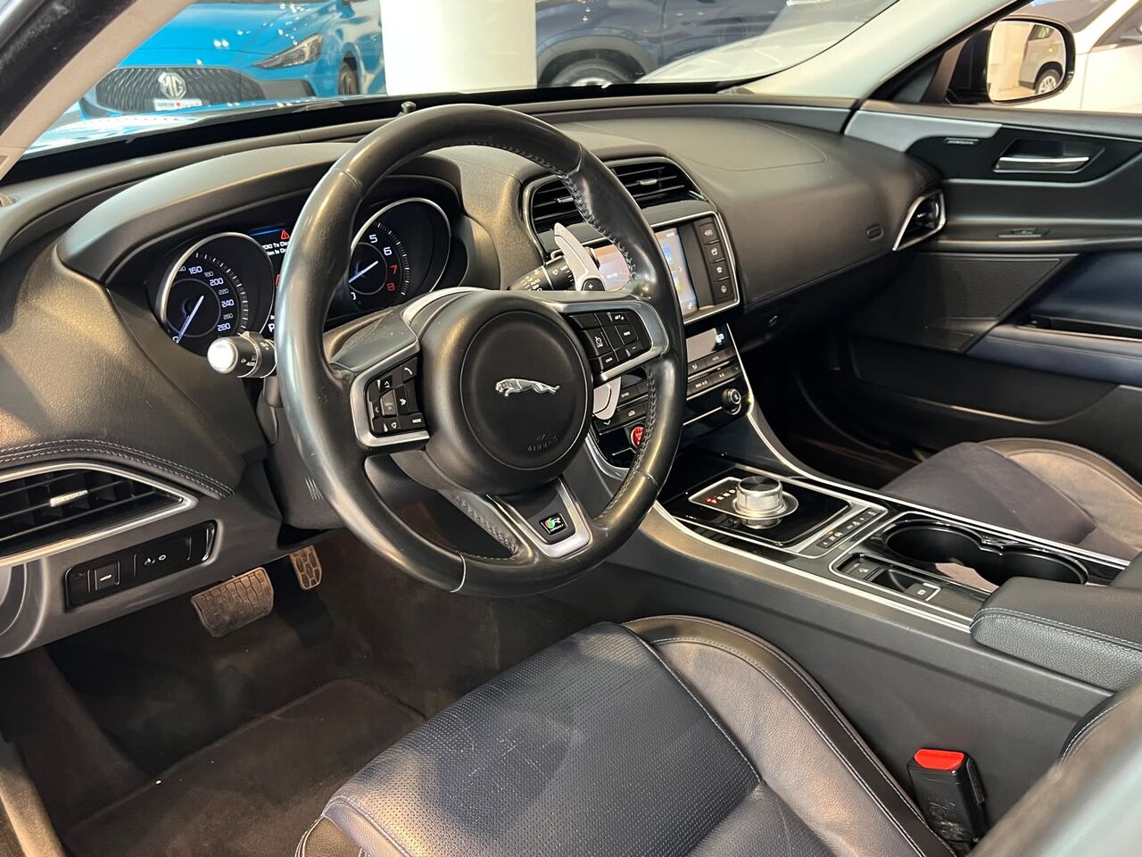 East Riffa, Vehicles, Cars & Trucks , BHD 3950,  Jaguar XE R SPORT,  2016,  Automatic,  115000 KM,   MODEL  FOR SALE