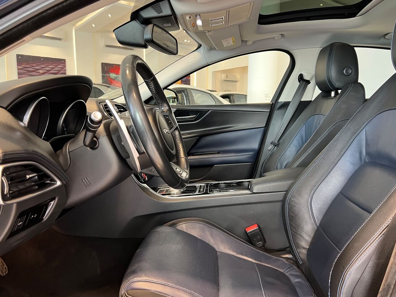 East Riffa, Vehicles, Cars & Trucks , BHD 3950,  Jaguar XE R SPORT,  2016,  Automatic,  115000 KM,   MODEL  FOR SALE