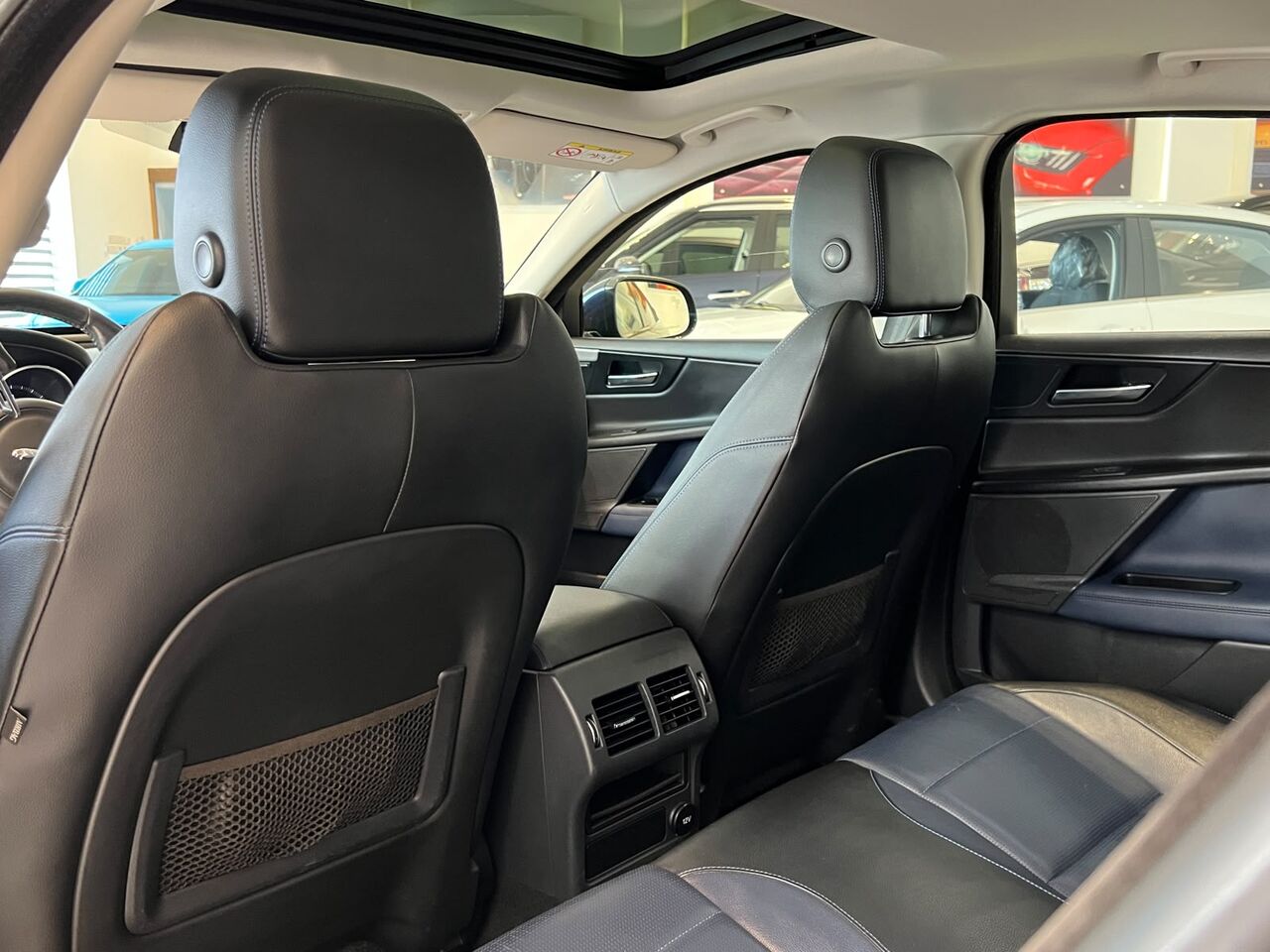 East Riffa, Vehicles, Cars & Trucks , BHD 3950,  Jaguar XE R SPORT,  2016,  Automatic,  115000 KM,   MODEL  FOR SALE