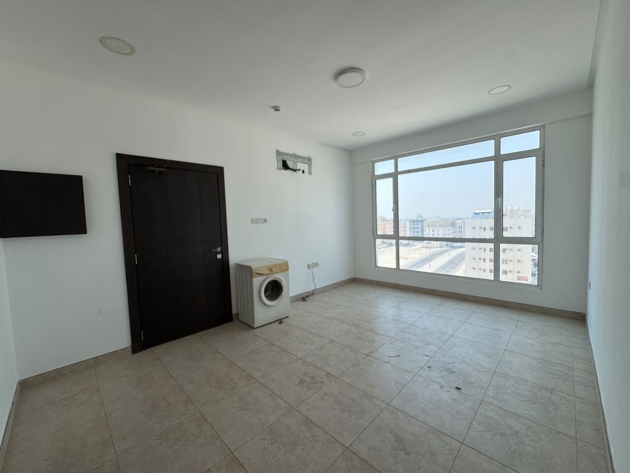 Janabiya, Apartments, Flats, Houses & Villas, BHD 250/month,  3 BR,  3 Bedroom | 3 Bathroom| Closed Kitchen| Spacious Living Room