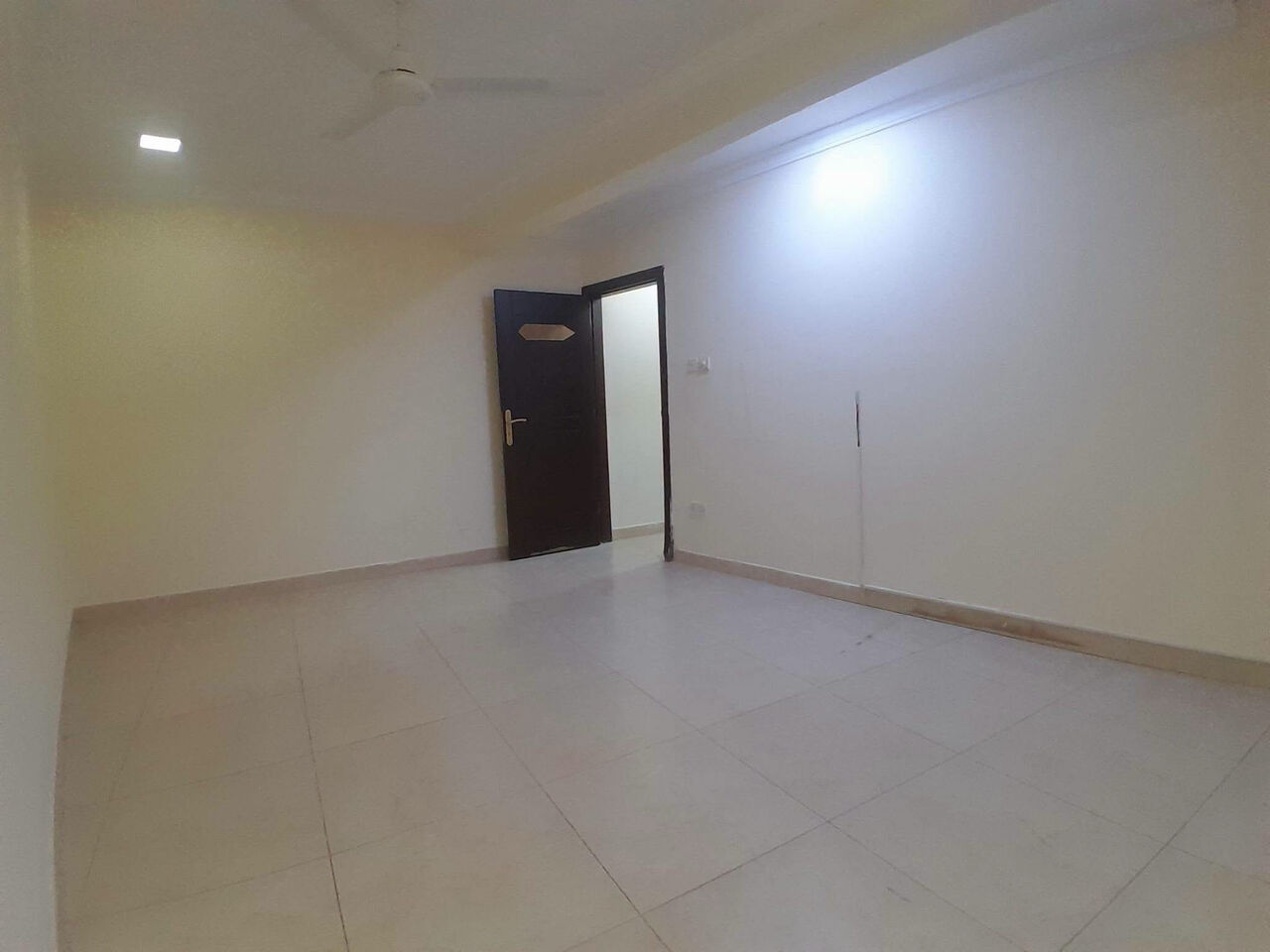 Manama, Apartments, Flats, Houses & Villas, BHD 230/month,  2 BR,  𝑯𝒐𝒐𝒓𝒂:- 2𝑩𝑹 𝑈𝑛𝑓𝑢𝑟𝑛𝑖𝑠ℎ𝑒𝑑 𝐹𝑙𝑎𝑡 𝑜𝑛 𝑅