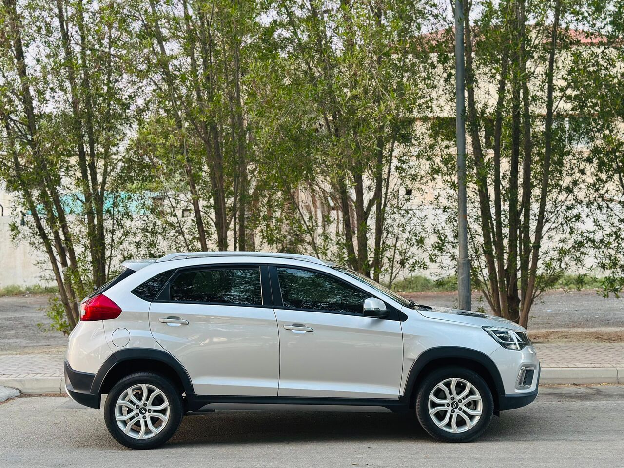 Segaya, Vehicles, Cars & Trucks , BHD 2650,  Chery Tiggo 2,  2022,  Automatic,  63000 KM,    MODEL AGENT MAINTAINED ZERO ACCIDEN COMPACT SUV 35400768