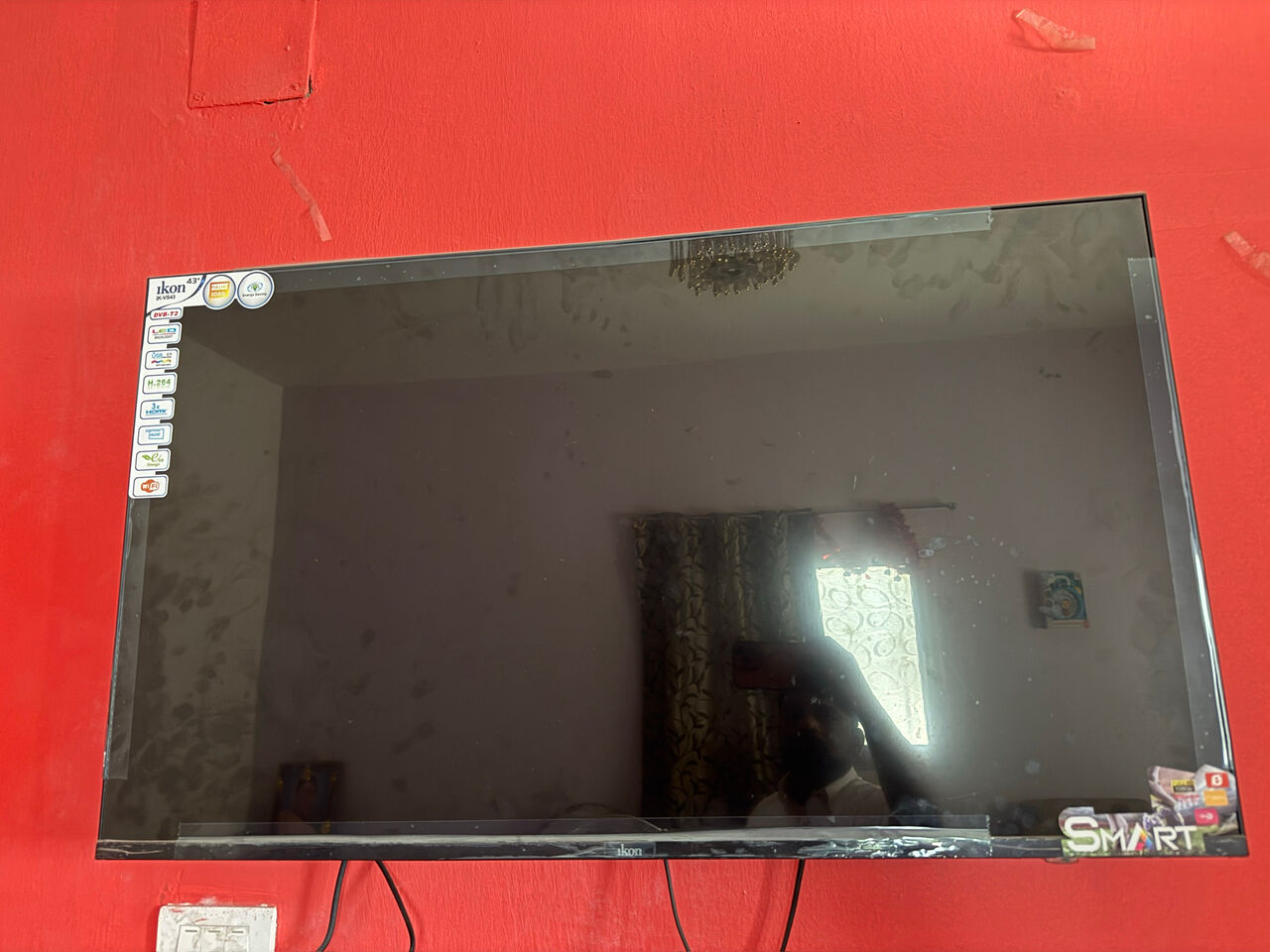 Jeddah, Electronics, SAR 500,  Ikon TV 43" With Set Up Box 1year Subscription