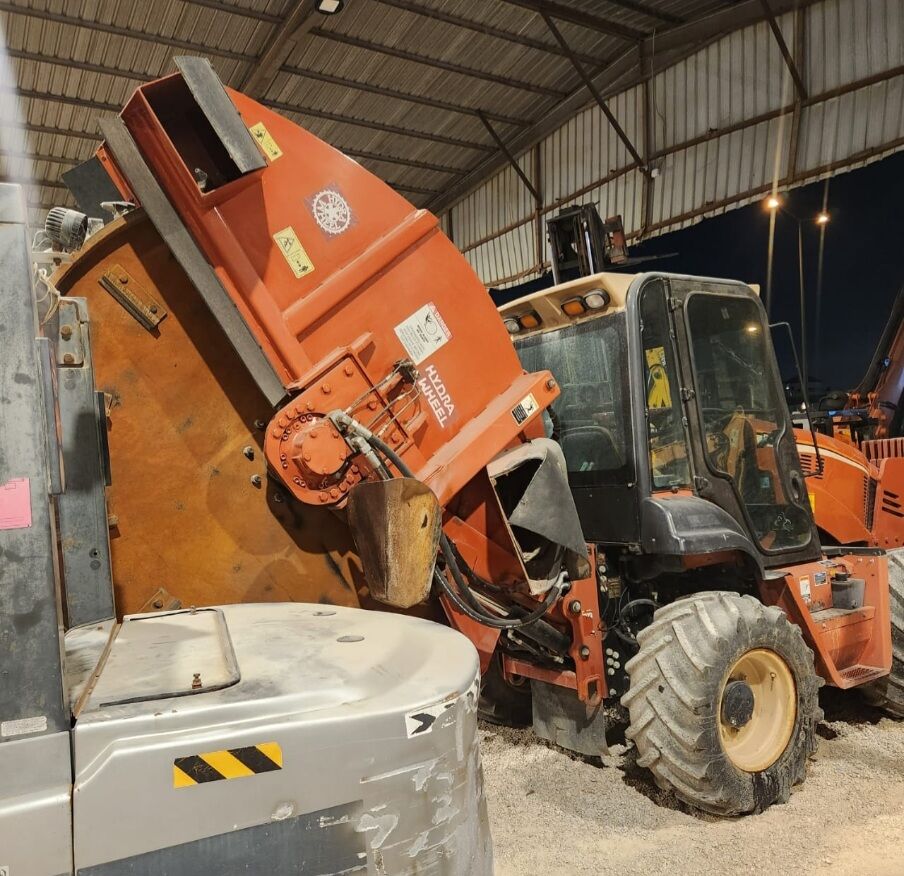 Dammam, Equipment Rental, Trencher 1.2 Meter Deep OSP Cable ترينشر Duct Electric