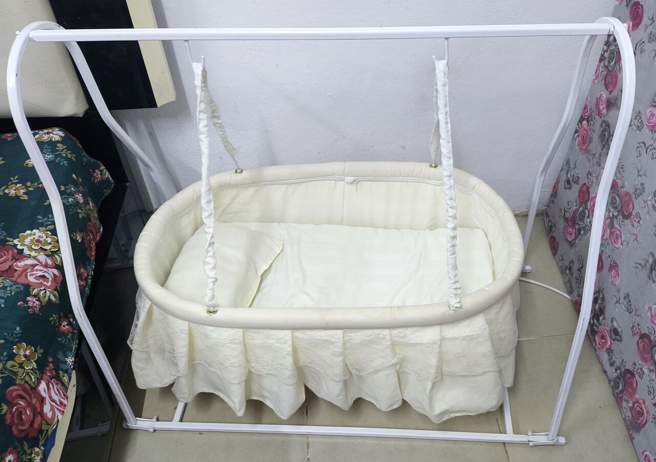 Al Shemaysi, Baby & Kid Stuff, SAR 100,  Baby Swing / Cradle For Sale &ndash; Like New