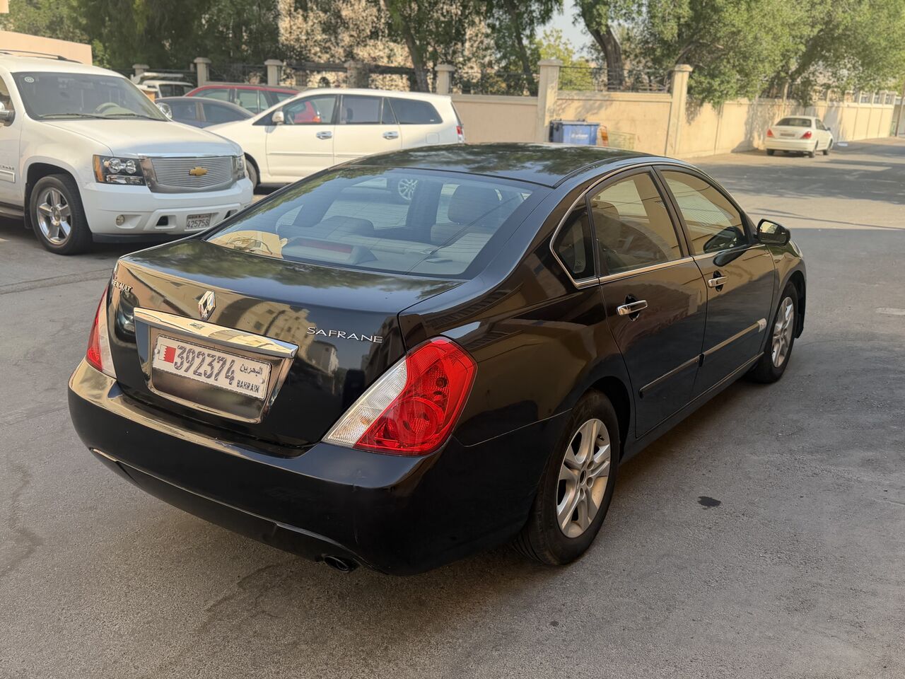 East Riffa, Vehicles, Cars & Trucks , BHD 850,  Renault Safrane,  2011,  Automatic,  129000 KM,    KM 129000