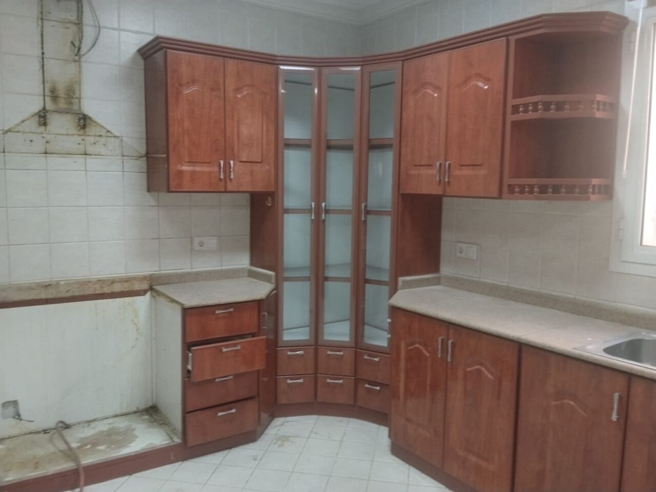 Sulai, Household Items, SAR 950,  Kitchen Cabinets With Marble Top For Urgent Sale