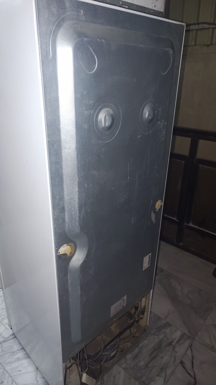 Riyadh, Electronics, SAR 700,  Referigirator For Sale 252 Litres