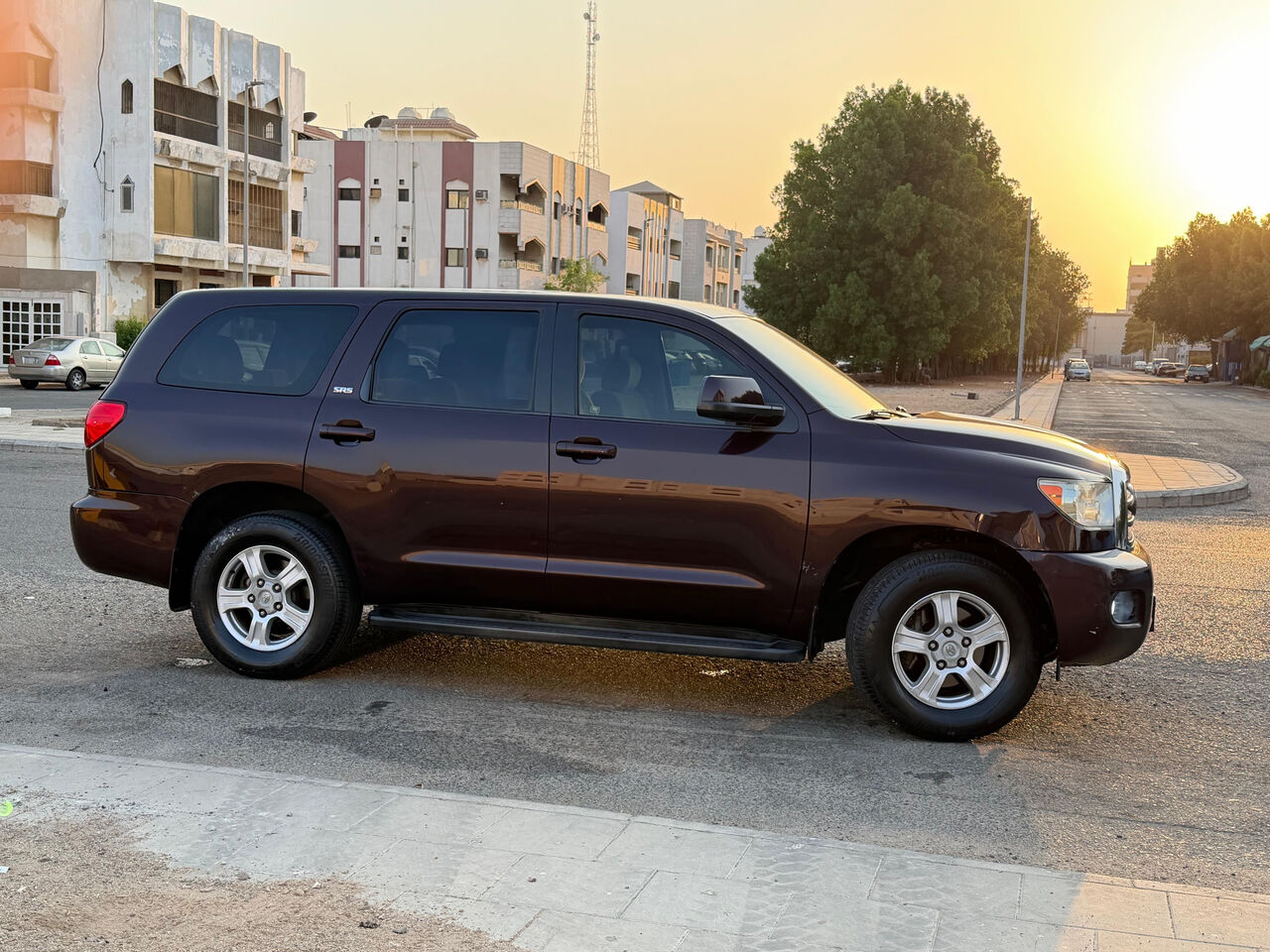 Jeddah, Vehicles, Cars & Trucks , SAR 63500,  Toyota Sequoia,  2013,  Automatic,  200000 KM,  Neat And Clean  For Sale