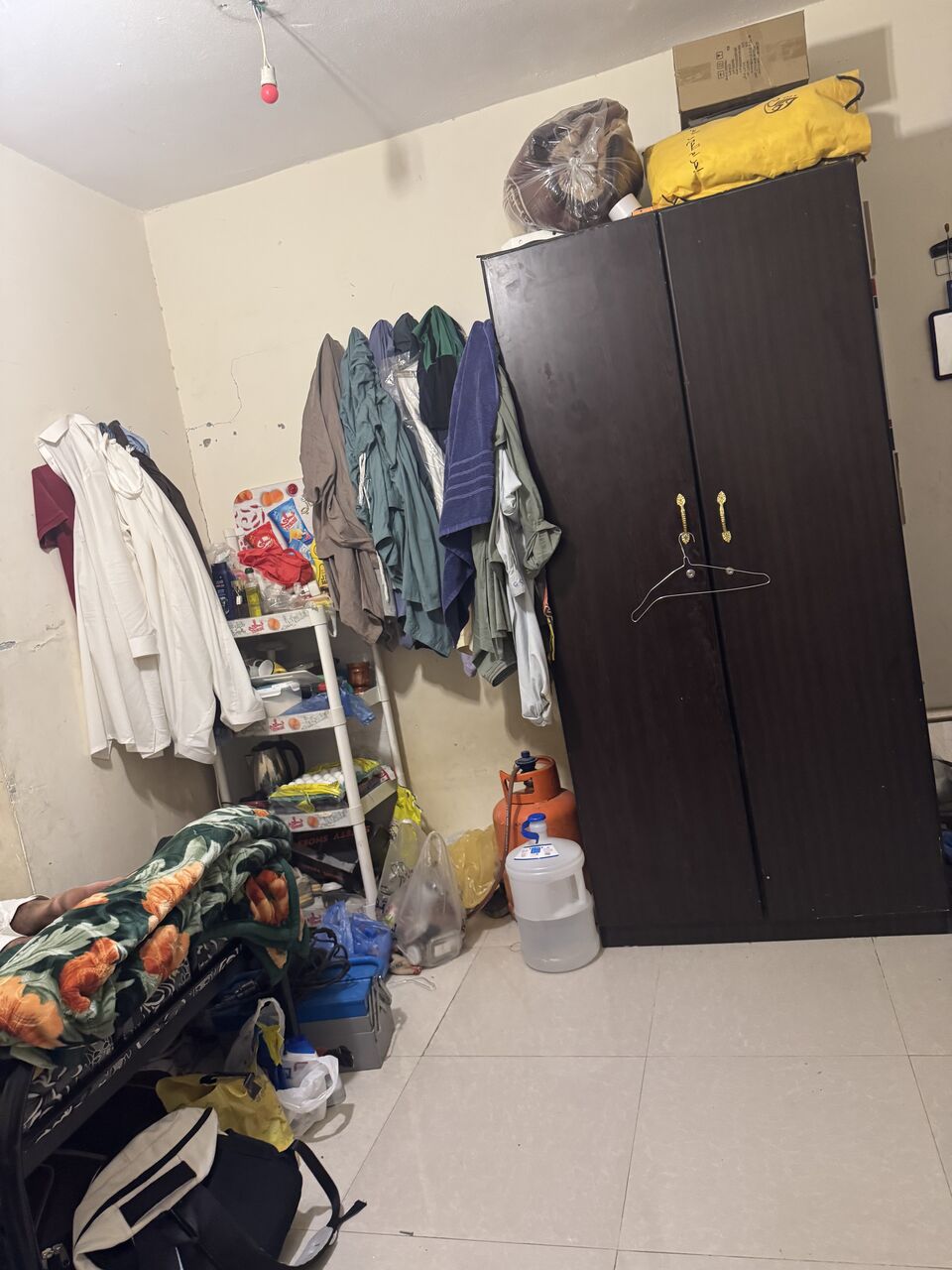 Riyadh, Bedspace For Rent, SAR 425/month,  200 Sq. Feet,  Bed Space Available Ghirnata Khalid Bin Waleed Road