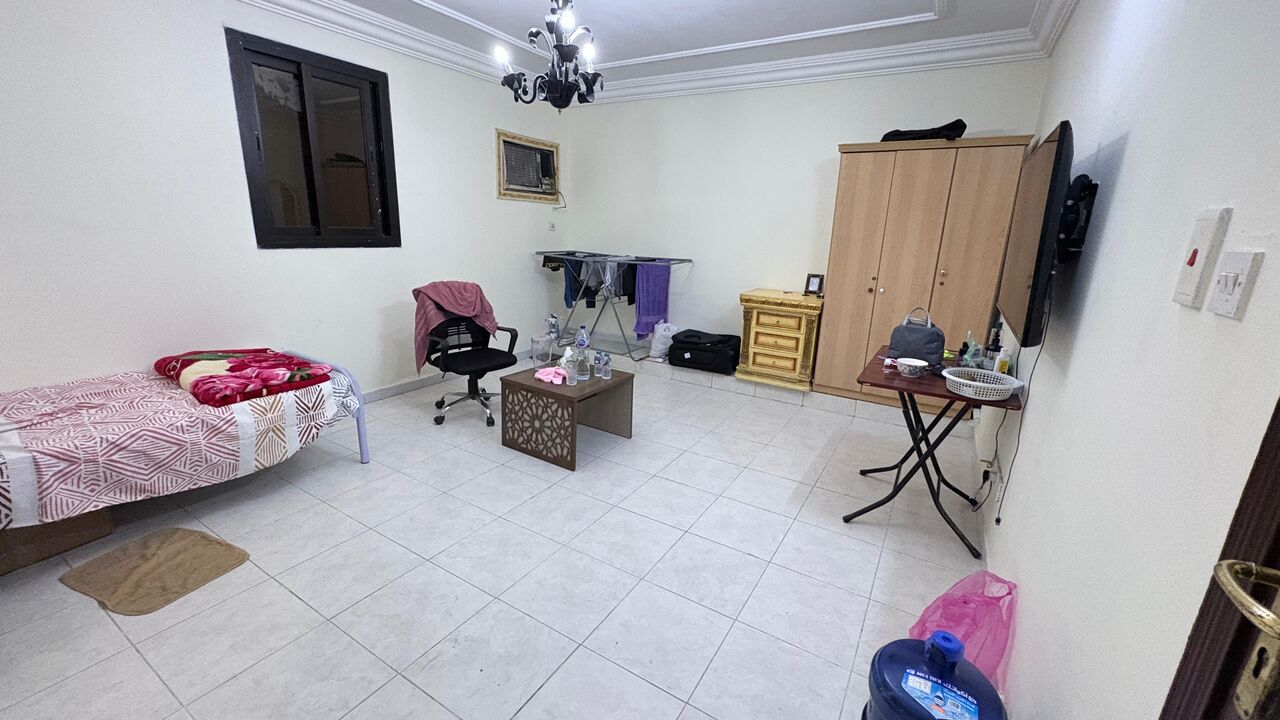Jeddah, Apartments, Flats, Houses & Villas, SAR 800/month,  3 BR,  Room For Rent In Al Salama District