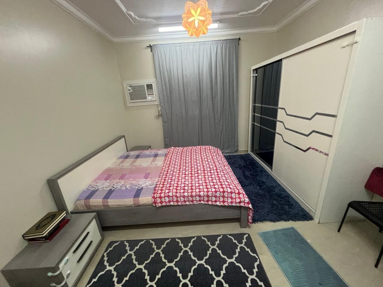 Riyadh, Household Items, SAR 1200,  Home Centre Bedroom Bed - سرير غرفة نوم من هوم سنتر