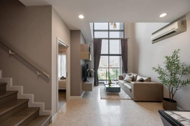 Bangkok, Villas, THB 85000,  98 Sq. Meter,  Elegant 2 Bedroom Duplex At The Crest Sukhumvit 34 Near BTS Thong Lo