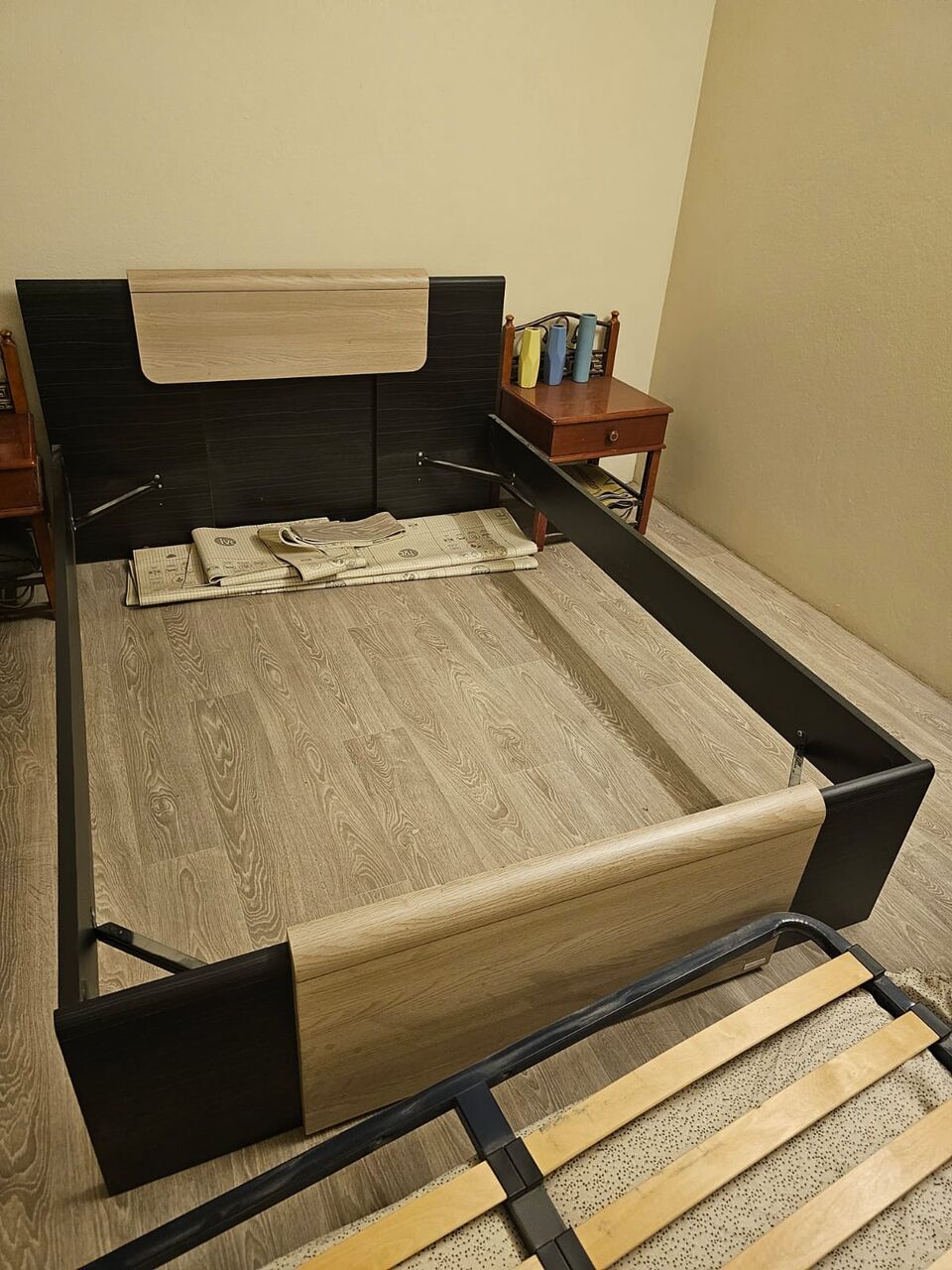 Al Malaz, Furniture, SAR 600,  Bed And Matters For Sale