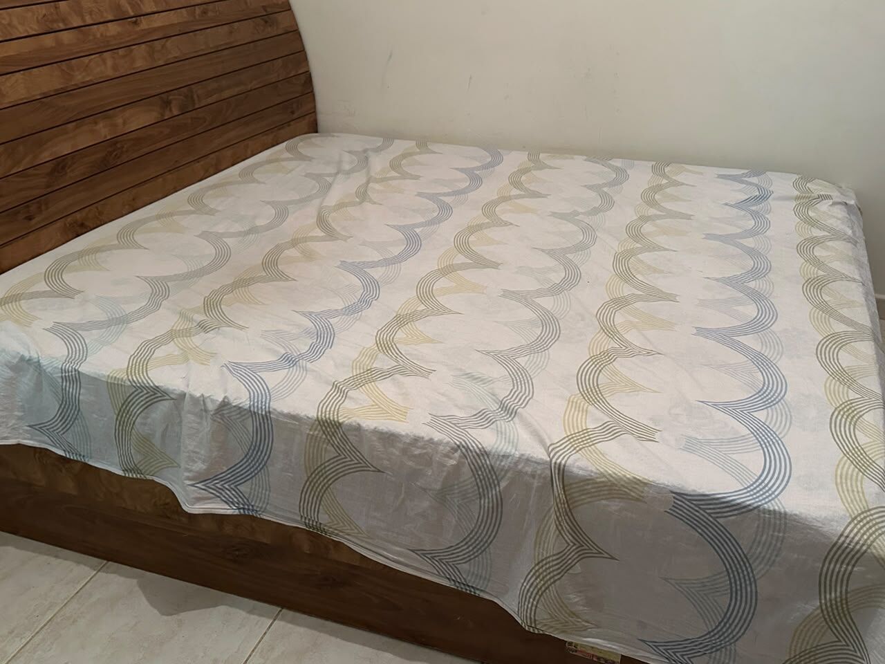 Jeddah, Furniture, SAR 490,  King Size Bed + Mattress For SALE
