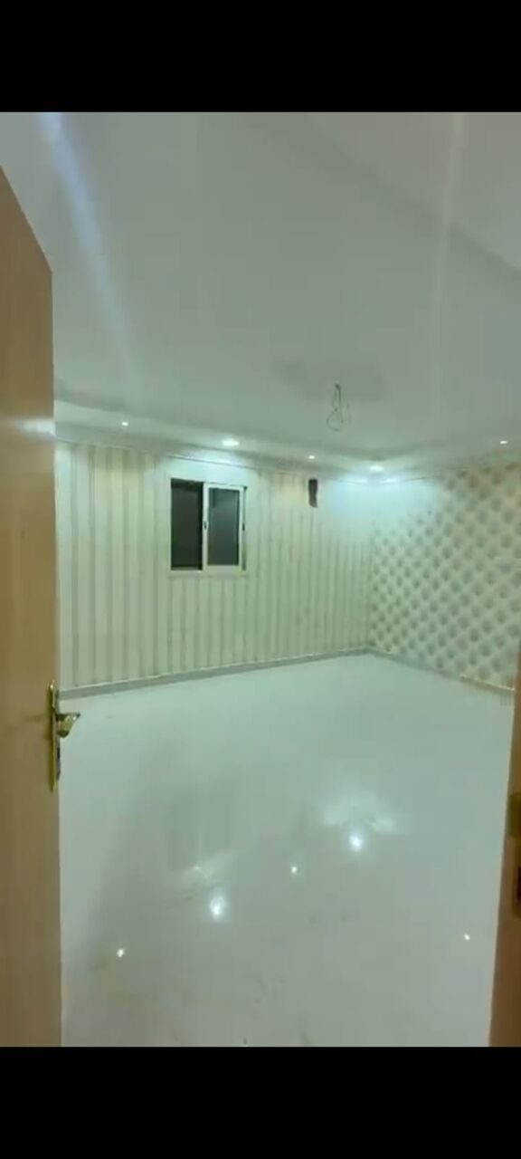 Al Naseem, Apartments, Flats, Houses & Villas, SAR 28000/year,  3 BR,  Specious Family Apartment First Floor With Large 3 Beadrooms Neet Clean Located Building