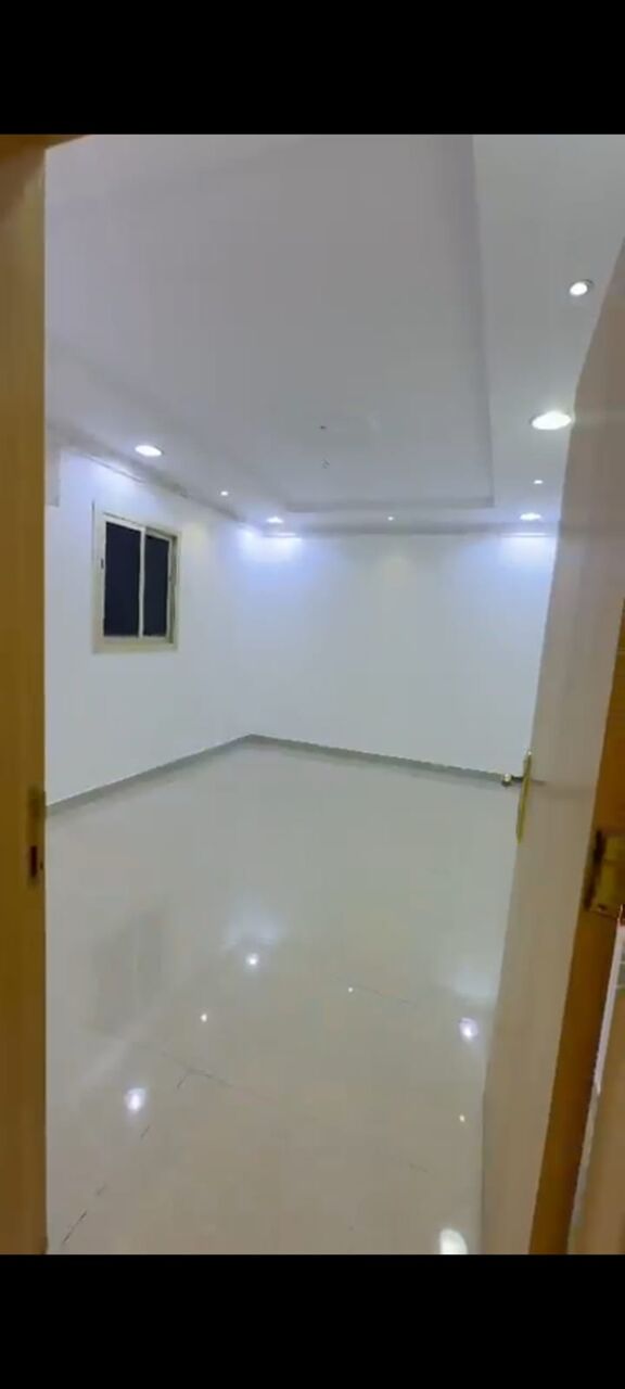 Al Naseem, Apartments, Flats, Houses & Villas, SAR 28000/year,  3 BR,  Specious Family Apartment First Floor With Large 3 Beadrooms Neet Clean Located Building