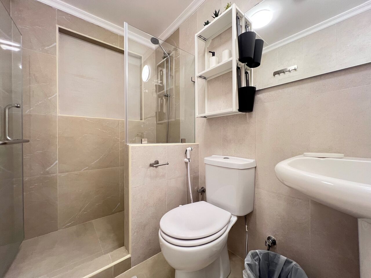 Salwa, Apartments, Flats, Houses & Villas, KWD 300/month,  Furnished,  1 BR,  Salwa &ndash; Lovely, Furnished One Bedroom Apartment W/small Yard