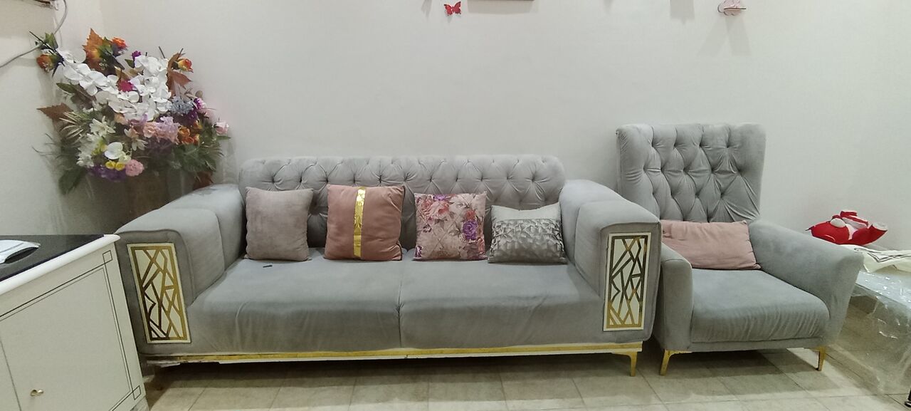 Jeddah, Furniture, SAR 800,  8 Seater Sofa Available For Sale