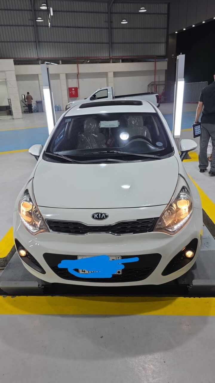 Al Aziziyah, Vehicles, Cars & Trucks , SAR 22000,  Kia Rio Hatchback,  2014,  Automatic,  220000 KM,  Urgent Selling Final Exit