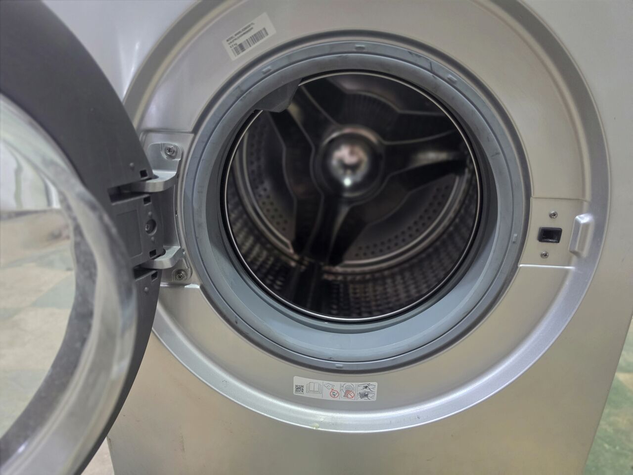 Al Murabba, Appliances, SAR 750,  Samsung Eco Bubble 9KG Front Load Washing Machine