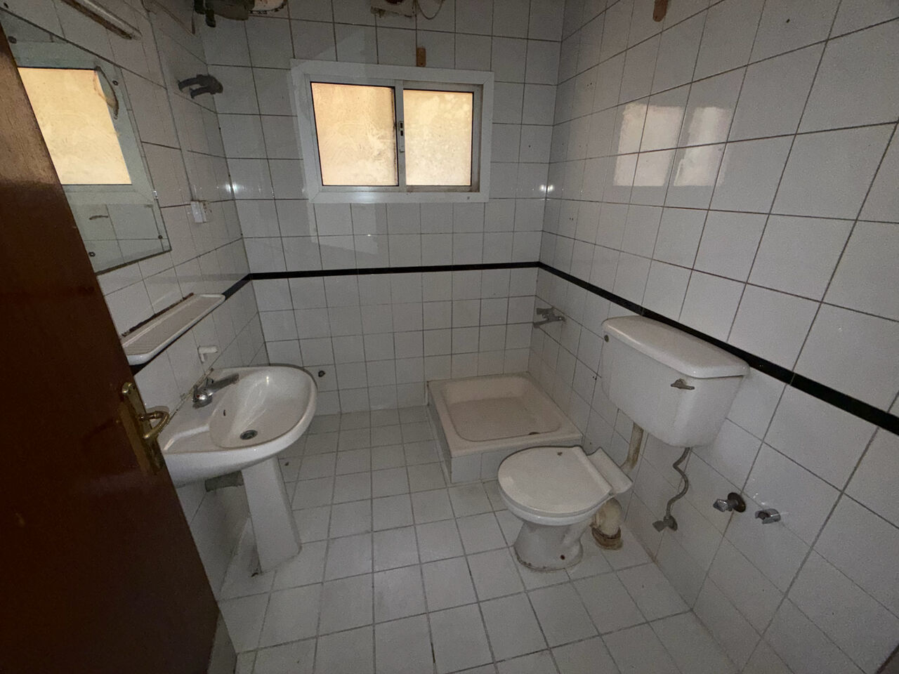 Hoora, Apartments, Flats, Houses & Villas, BHD 175/month,  2 BR,  2 Bedroom Flat For Rent Without Ewa