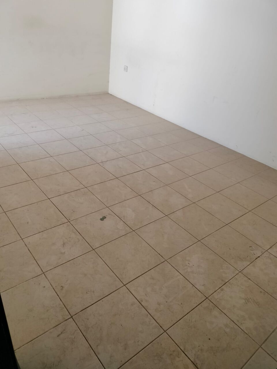 Manama, Apartments, Flats, Houses & Villas, BHD 220/year,  2 BR,  Apartment For Rent In Qudaibya Semi Furnished With Electricity 2bhk