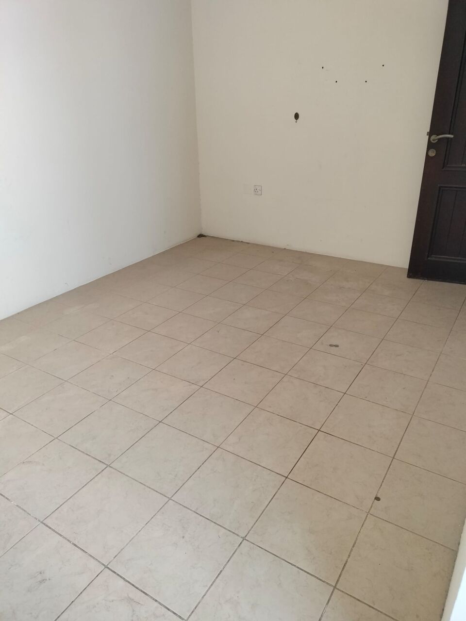 Manama, Apartments, Flats, Houses & Villas, BHD 220/year,  2 BR,  Apartment For Rent In Qudaibya Semi Furnished With Electricity 2bhk