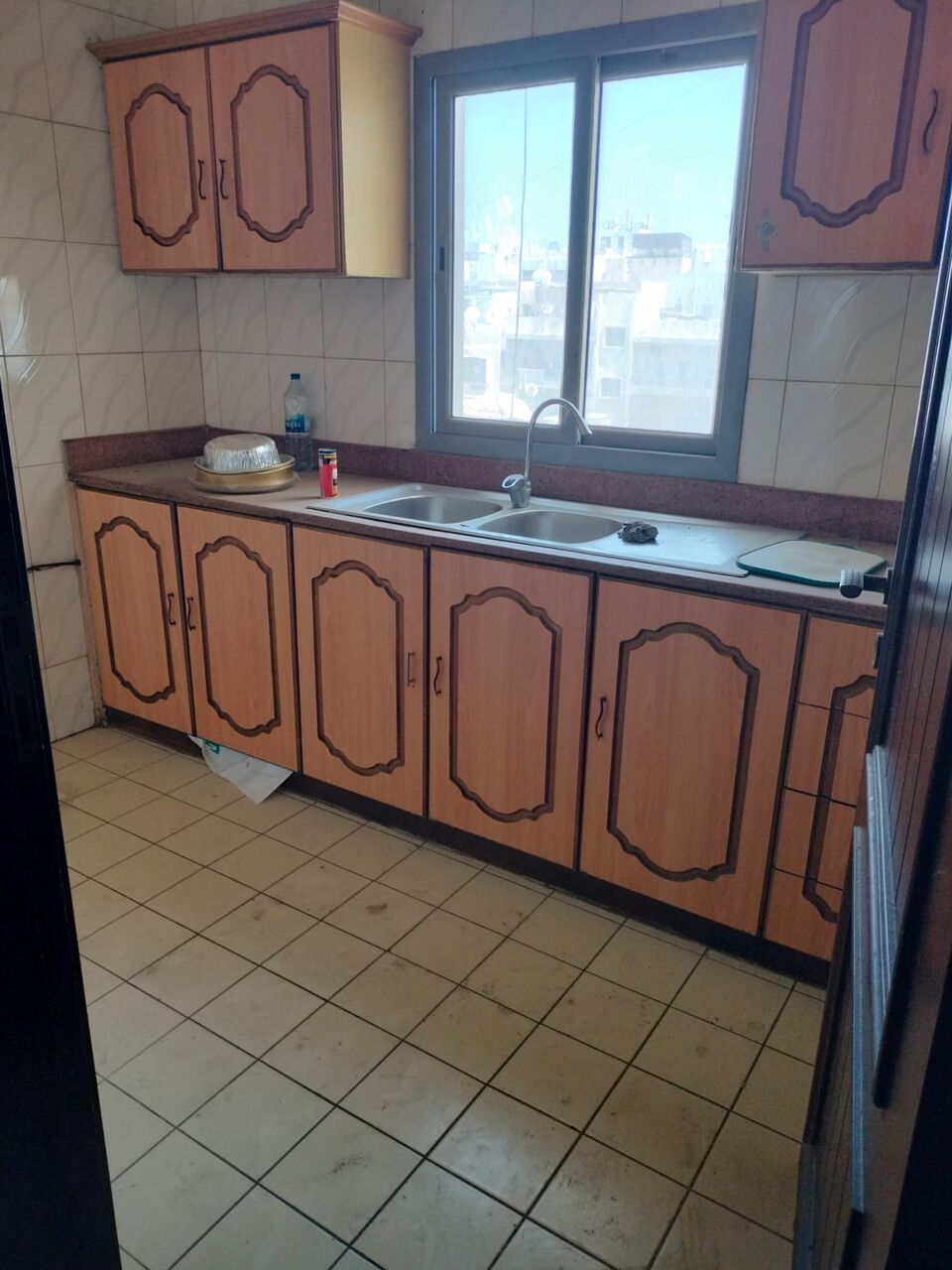 Manama, Apartments, Flats, Houses & Villas, BHD 220/year,  2 BR,  Apartment For Rent In Qudaibya Semi Furnished With Electricity 2bhk