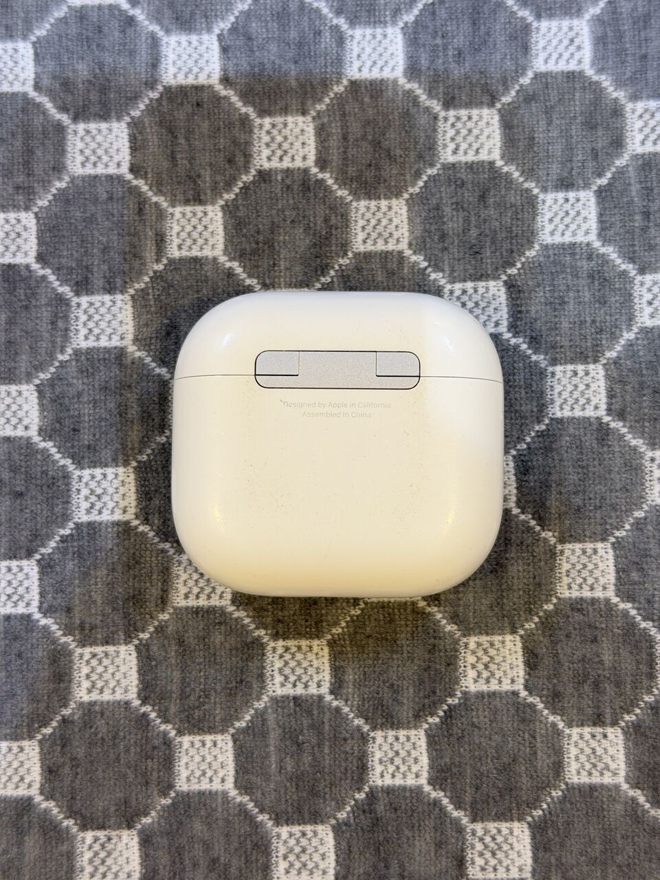 Al Rimal, Mobile Phones, SAR 350,  Apple Airpods 4