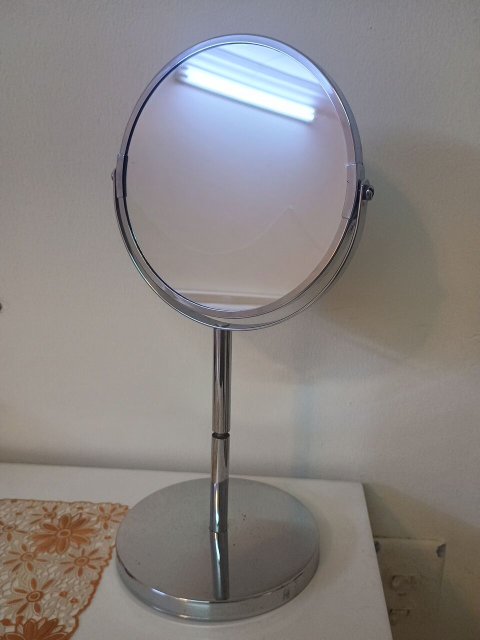 Yanbu, Household Items, SAR 20,  Wall Hanging And Portable Table-top Vanity Mirror