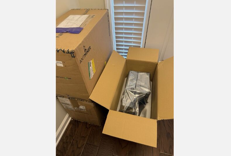 Brunei, Computers, BND 1200,  Wholesales Bitmain Z11,Z15pro,L11pro,S21e XP Hyd Asic Miners