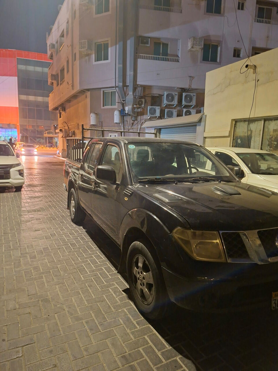 Muharraq, Vehicles, Cars & Trucks , BHD 1500,  Nissan Navara,  2015,  Automatic,  186000 KM,